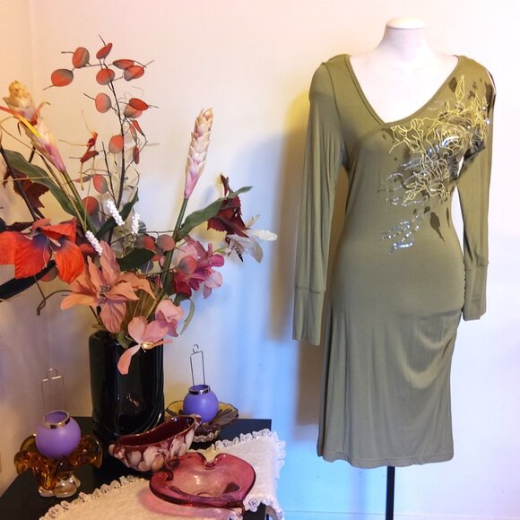NWT I.AM.GIA Women's High Quality Long Sleeve V Neck Floral Embroidery Dress - Picture 4 of 8